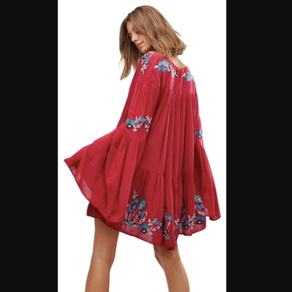 Free People Dresses & Skirts - Free People Te Amo Red Peasant Mini Dress Bell Slv